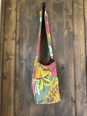 Billabong Tropical Floral Canvas Shoulder Bag REVERSIBLE to brown